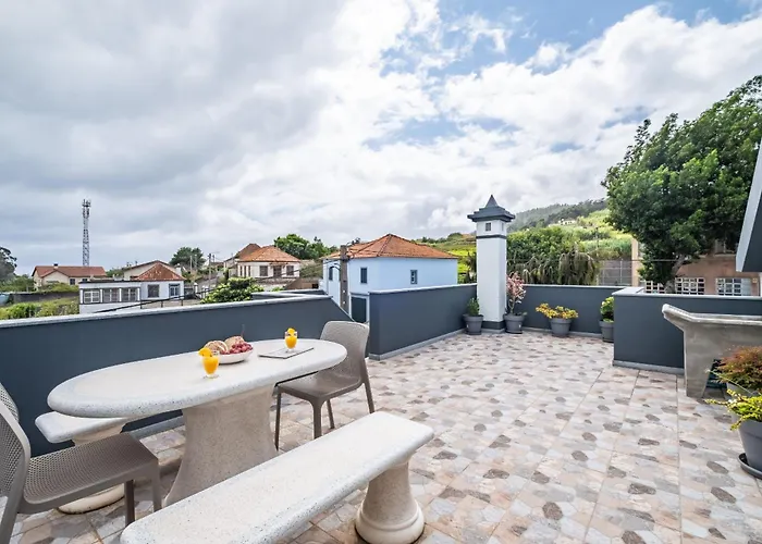 Apartment Salsa I